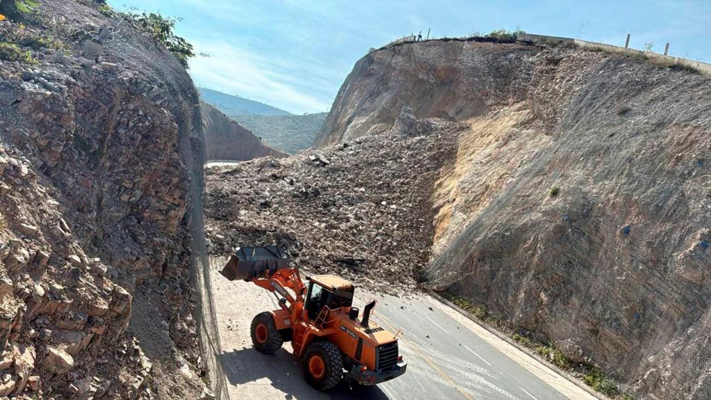 Sector construcción apoya en Sierra Gorda