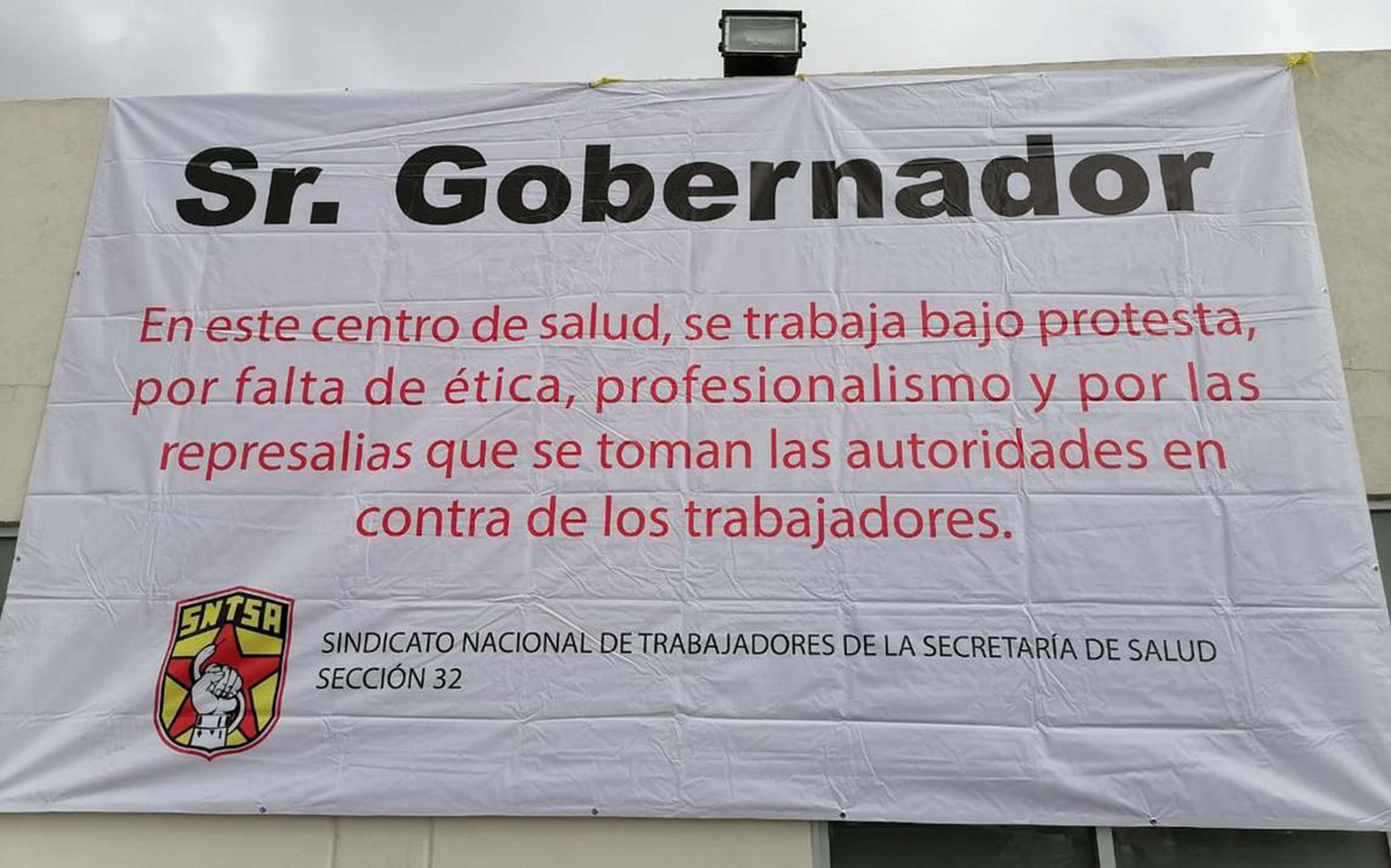 Personal de salud trabaja bajo protesta en Querétaro