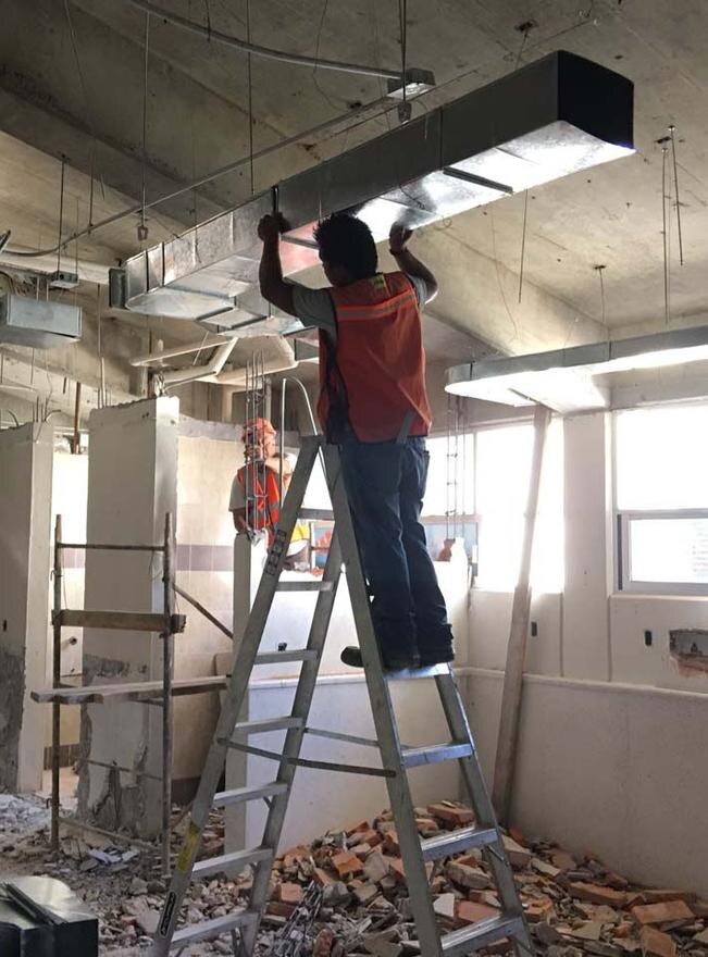 Avanza reestructura del hospital de Jalpan