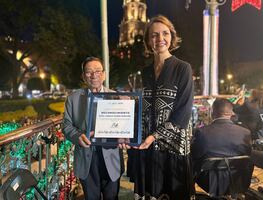 Honran a Aurelio Olvera y a la Banda del Estado