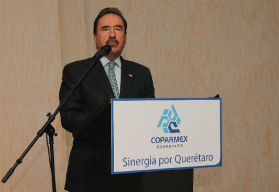 Retrasan reforma al seguro social