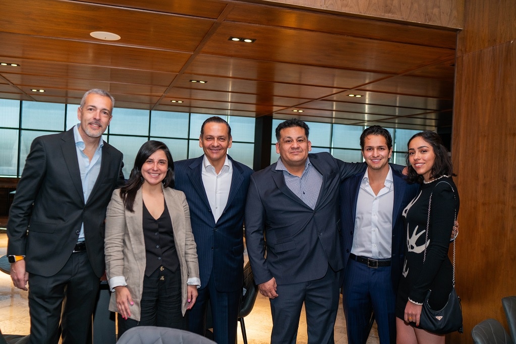 ÁLVARO ORTEGA, VERÓNICA ROJAS, ENRIQUE BORBOLLA GARCÍA, OMAR FLORES, ENRIQUE Y ALEXA BORBOLLA RUÍZ

