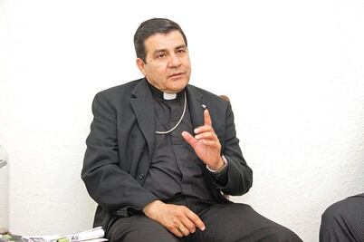 Exhorta obispo a obedecer a Dios 
