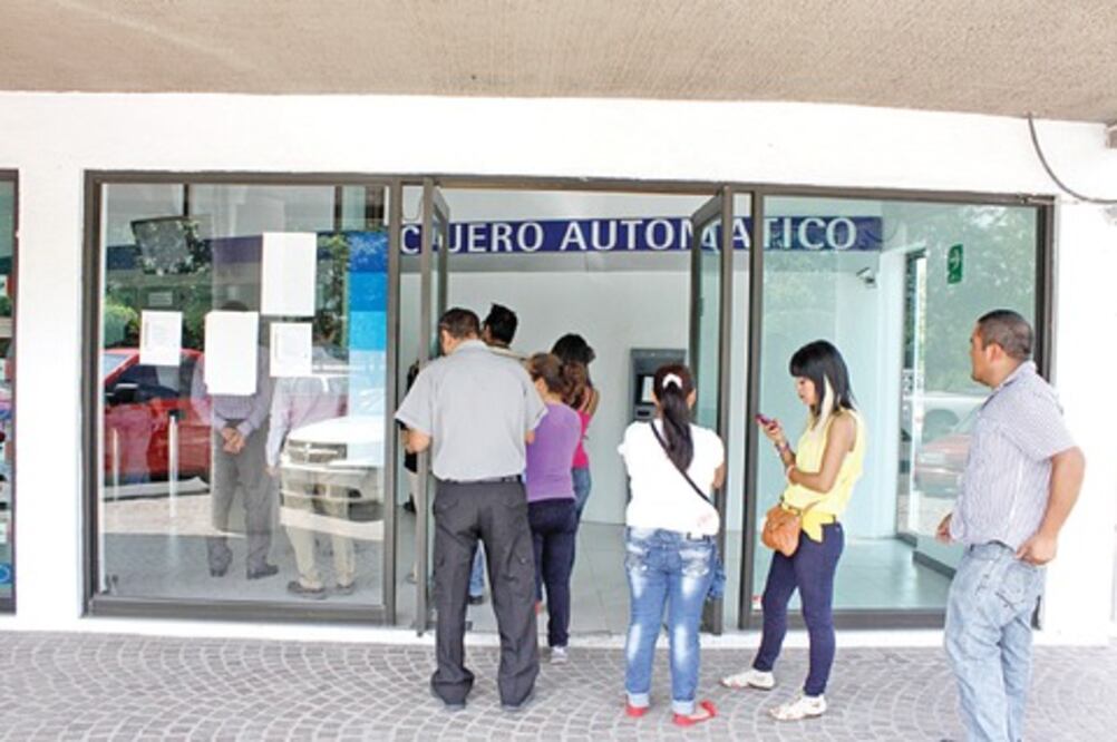 Indagan robos en cajeros automáticos