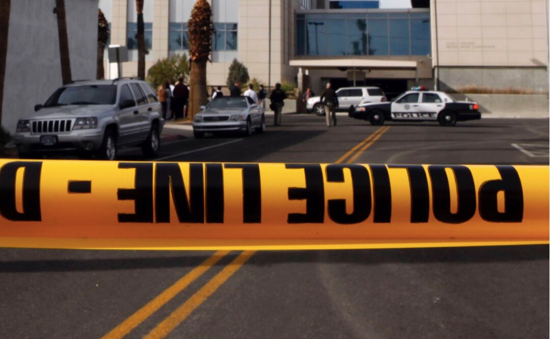 Joven intenta atropellar a novia de su expareja en Connecticut