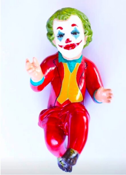 "Customizan" niños dios de Joker, Thundercats y Gokú