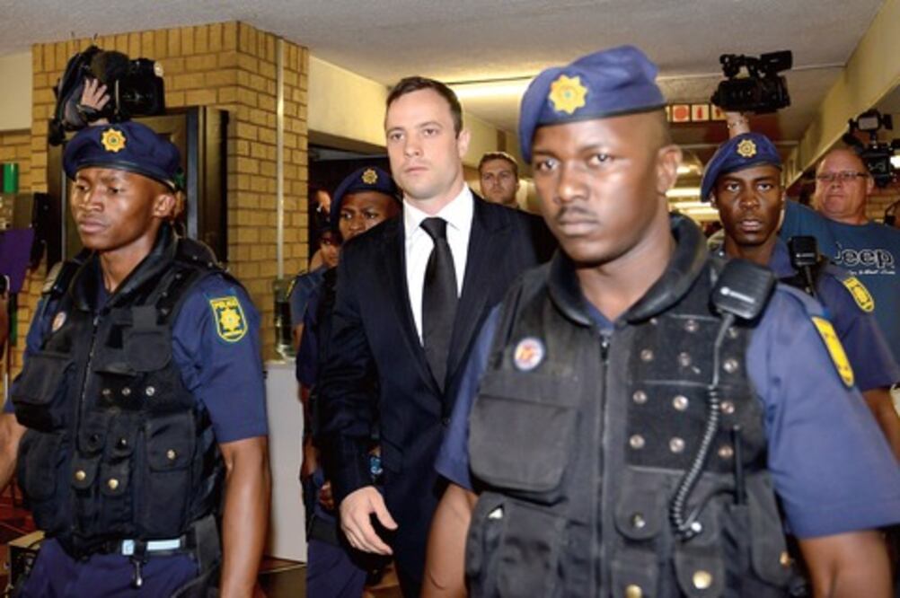 Pistorius es condenado a prisión