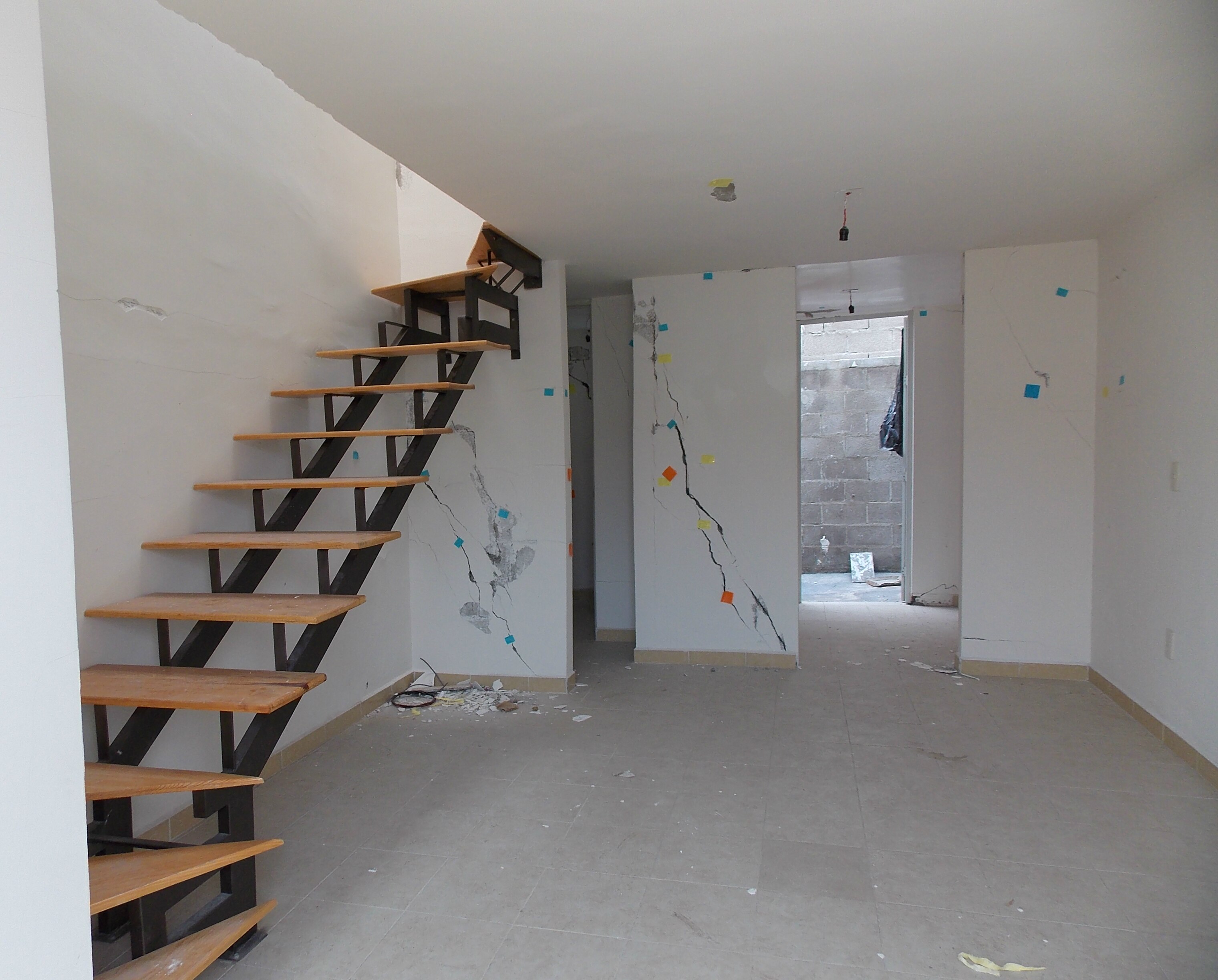 Detectan fracturas en casas de San Ángel 