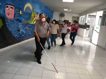 Video. Escuela de ciegos arma rifa para subsistir a la crisis del Covid-19