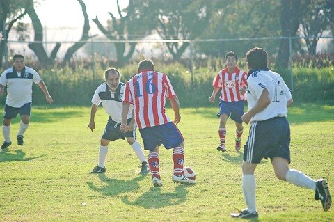 Lluvia arruina juegos  Master