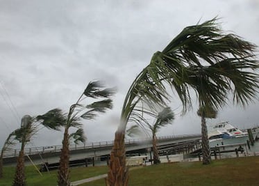 Rastrean a migrantes afectados por Sandy