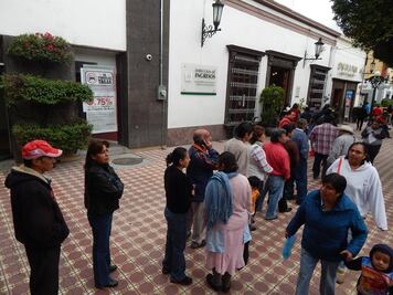 SJR prevé condonar adeudos a Bomberos y a la Cruz Roja