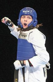 Saúl Gutiérrez y Diana Lara de 14 kilates