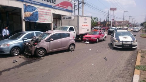 Asaltan a chofer de transporte público