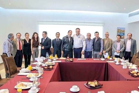 Manuel Pozo entrega propuestas a la IP