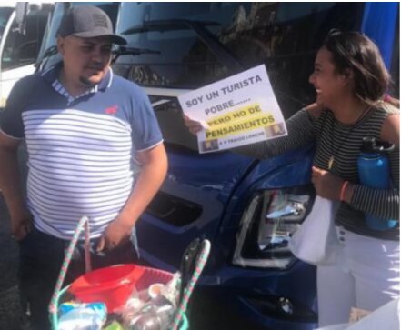 Con "alfombra roja" reciben a mochileros y extranjeros en Guanajuato