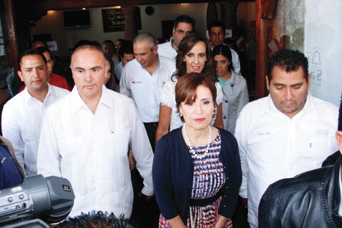 Gobernador presenta proyectos a EPN