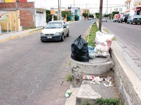 Recolectan basura 