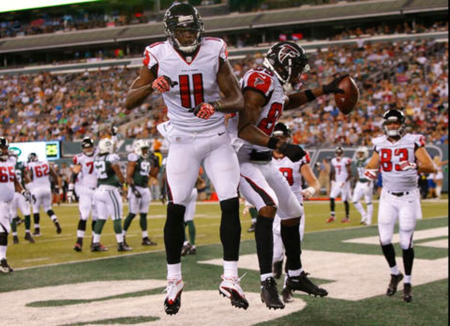 Los Falcons amarran a Julio Jones por 71 MDD