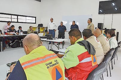 Capacitarán en PC a 247 personas