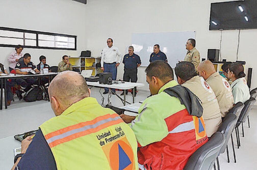 Capacitarán en PC a 247 personas