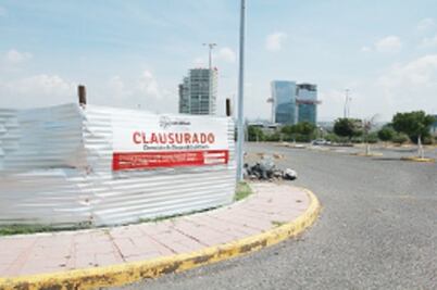 Clausuran obras en estacionamientos 