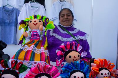 Tienda comprará muñecas a artesanos