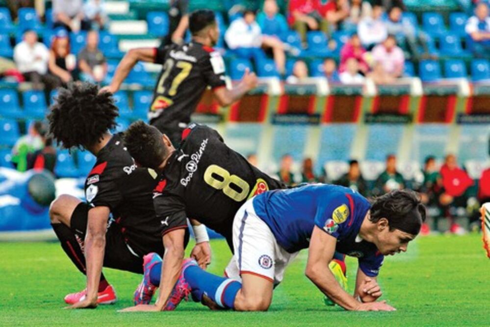 Cruz Azul ya no gana ni en Concacaf