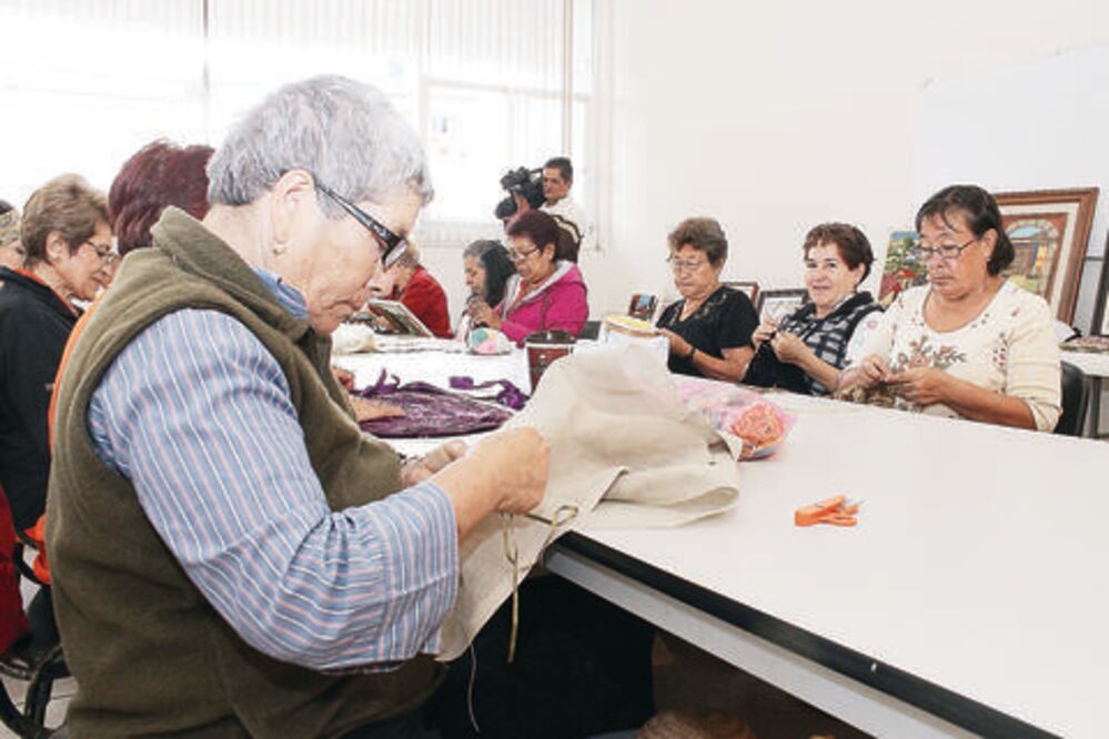 Caen 25.2% traspasos entre Afores en 2015
