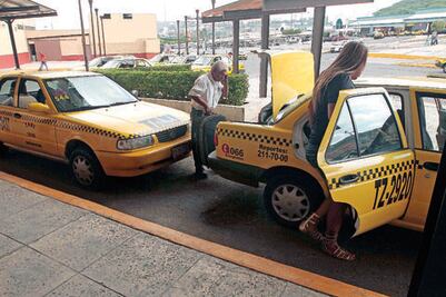 Necesario establecer tarifa formal en taxis