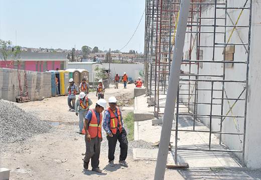 Buscan certificar a los ingenieros civiles