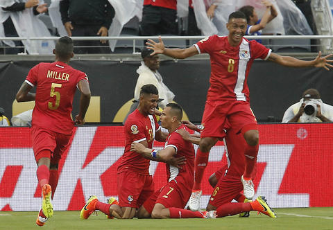 Panamá es primera sorpresa de la Copa