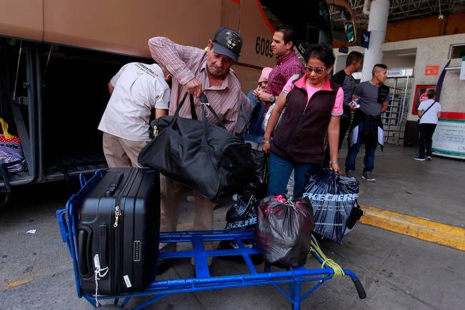 Maletero: Una vida al servicio de los viajeros