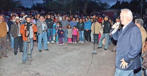 Entrega edil obra pública en Santa María