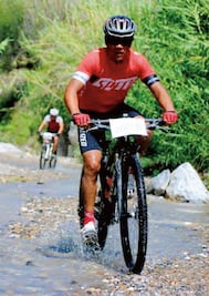 Carrera ciclista mixta en El Marqués