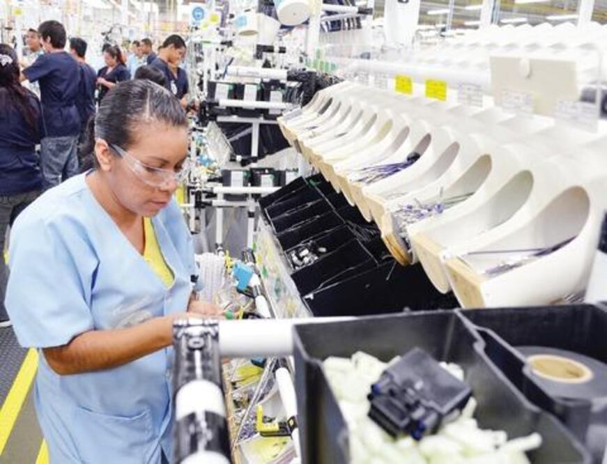 Se desacelera economía estatal