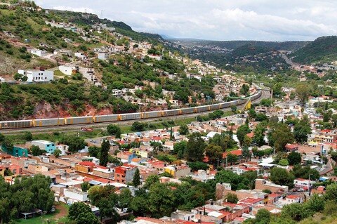Piden claridad en licitación de tren 