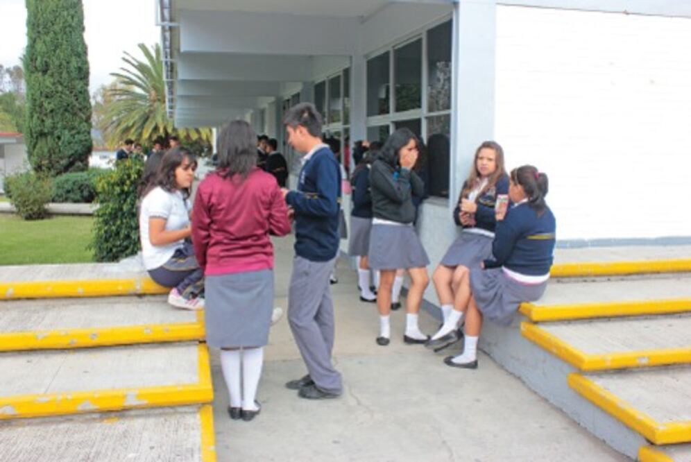 Dejan sin clases a alumnos de CBTIS