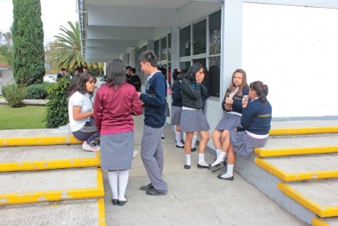 Dejan sin clases a alumnos de CBTIS