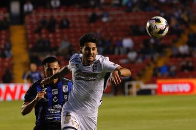 Amargo debut, |os Gallos Blancos decepcionan en casa