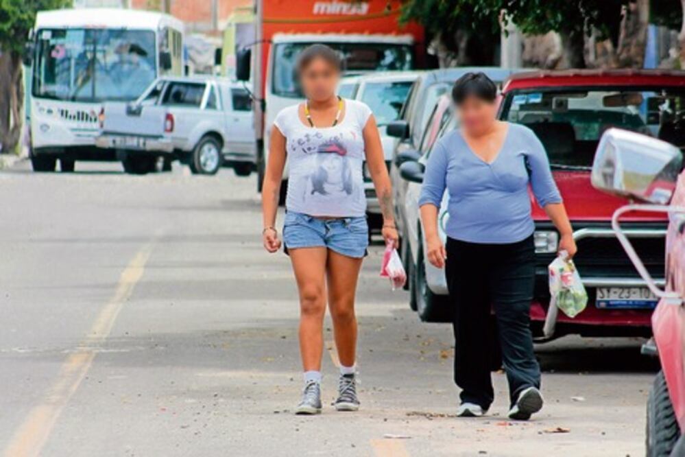 Reciben alumnos simulador de embarazo