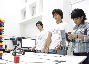 Robótica de la UAQ en Malasia