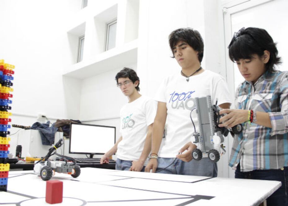 Robótica de la UAQ en Malasia