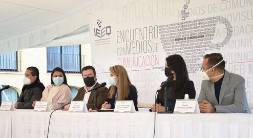 Ninguna de las aspirantes que buscan la presidencia del IEEQ cumple con el perfil: INE