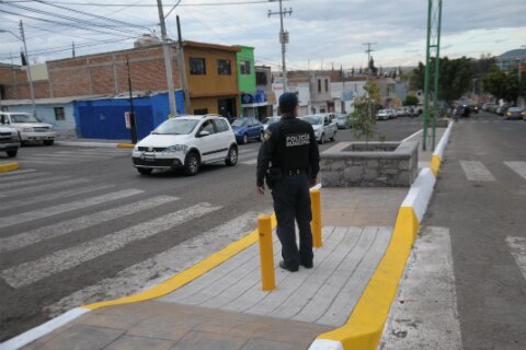 Entrega Loyola cuarta obra