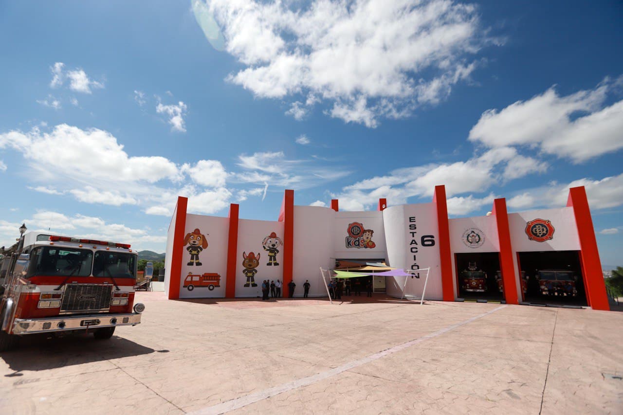 Bomberos estrenan casa; es la sexta estación en la capital queretana