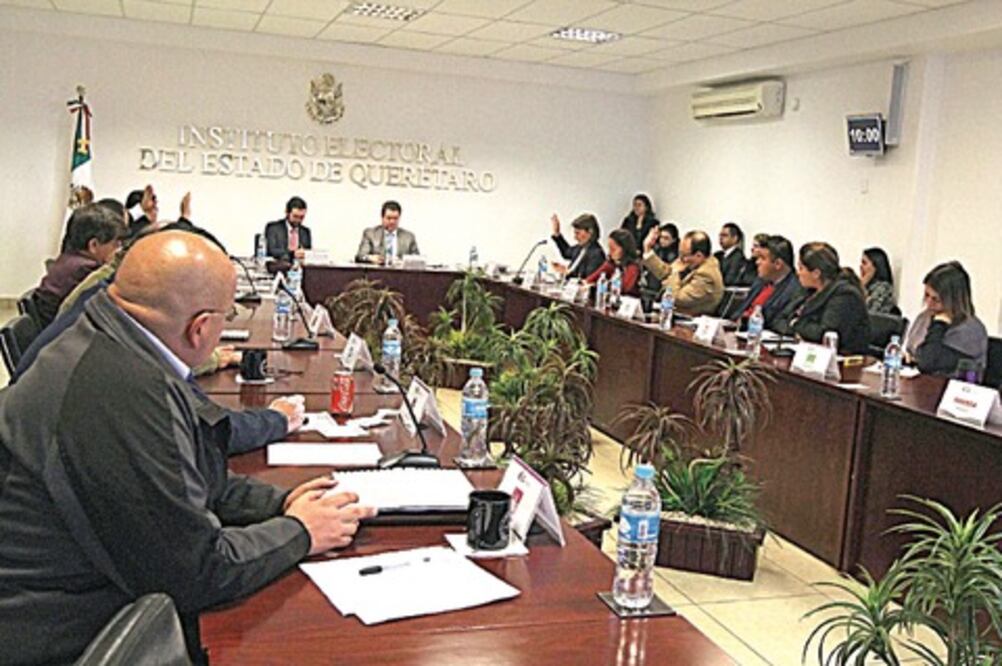 Deposita Loyola su confianza en instituciones electorales