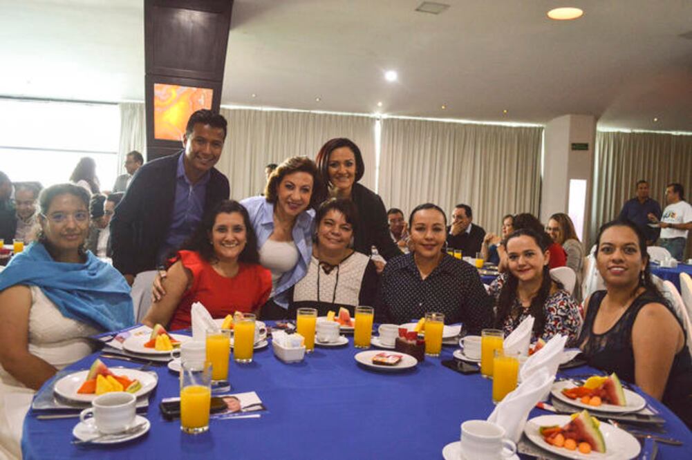 Guadalupe Murguía también estuvo presente en el acto de campaña