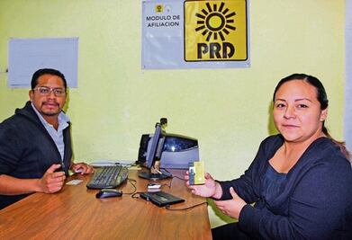  En una semana, 210 afiliados al PRD