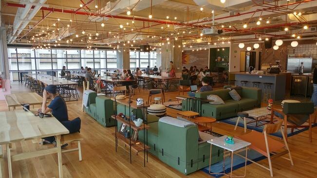 WeWork ofrece espacios desde los 3 mil 750 pesos mensuales. Visita: www.wework.com/es-MX (CORTESIA)